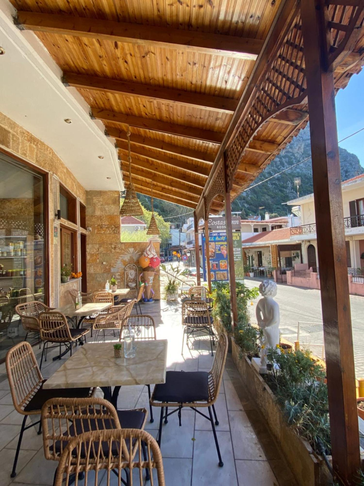 Costas Inn Spílion Exterior photo